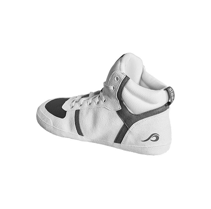 sleeco- The Indoor-Sneaker. Sportlich bequemer Hausschuh im Sneaker-Look; Farbe Weiß; Ansicht seitlich hinten